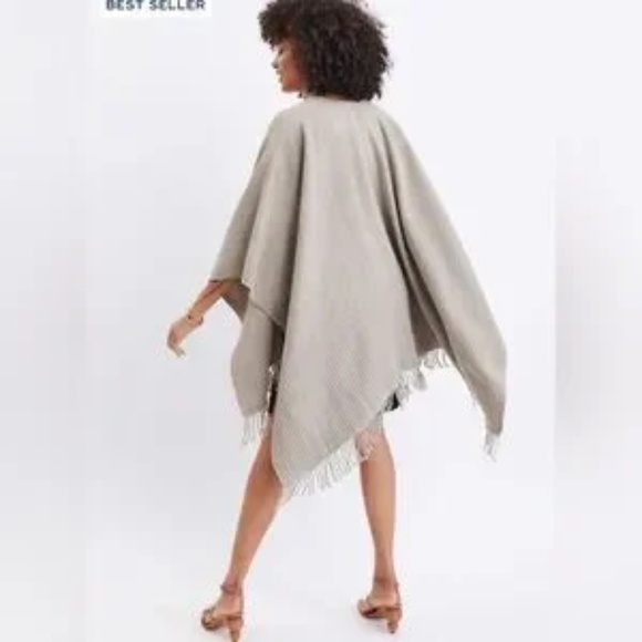 MerSea Classic Travel Wrap poncho Driftwood Grey - Picture 3 of 6